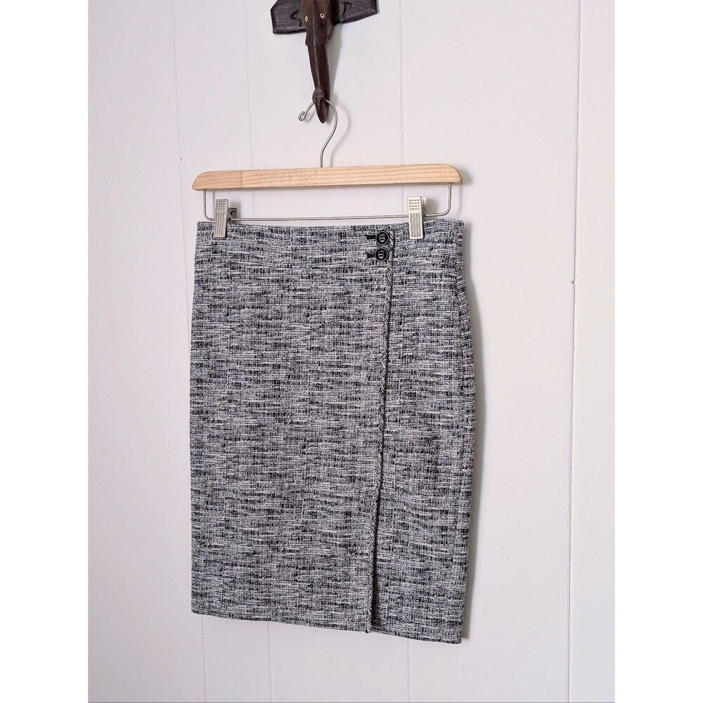 Black and White Tweed Pencil Skirt By Ann Taylor Petite Size 0P